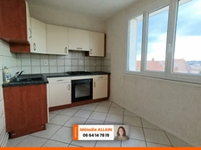 Vichy - Appartement T3 de 67.7m² avec cave et garage