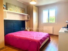 Charmante maison de 155 m² vivable de plain-pied , rénovée avec soin.