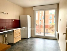 Charmant appartement lumineux avec balcon et garage proche centre ville