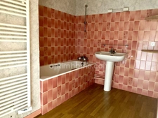 Charmant appartement lumineux avec balcon et garage proche centre ville