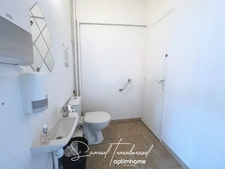 Murs commerciaux 91 m² avec cour – Lisieux (14100)