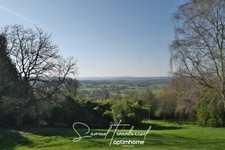 Maison de caractère 177 m², 4 ch avec dépendance et vue vallée –  CAMBREMER (14340)
