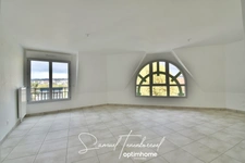 Appartement T4 83m2 à vendre à Rouen (76000) – Rive Gauche, avec balcon et parking