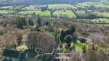 Maison de caractère 177 m², 4 ch avec dépendance et vue vallée –  CAMBREMER (14340)