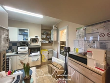 Murs commerciaux 91 m² avec cour – Lisieux (14100)