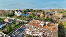 Trouville-sur-Mer – T2 avec balcon exposé sud, parking privatif et ascenseur