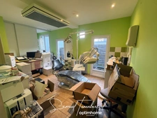 Murs commerciaux 91 m² avec cour – Lisieux (14100)