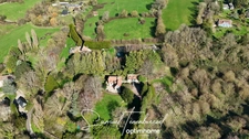 Maison de caractère 177 m², 4 ch avec dépendance et vue vallée –  CAMBREMER (14340)