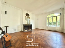 Appartement haussmannien de 102 m² avec cheminée, parking et extérieur – ROUEN (76000)