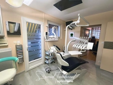 Murs commerciaux 91 m² avec cour – Lisieux (14100)