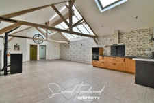 Loft lumineux et atypique en plein cœur de Lisieux – 93 m²