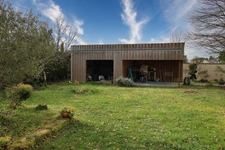 Maison en pierre en bords de Garonne PORTETS (33)