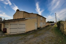 Maison en pierre en bords de Garonne PORTETS (33)