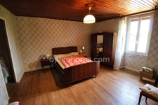 Maison à 5 pièces LA REOLE (33)
