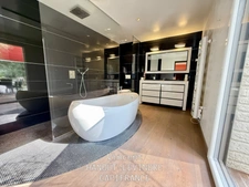 9-room house for sale in BAZOGES EN PAILLERS (85)