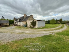 EXCLUSIVE – HISTORIC PROPERTY FROM 1840 COMPLETELY RENOVATED – EXCEPTIONAL SETTING IN SOULAIRE ET BOURG (49)