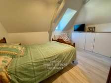 Maison rénovée 3 chambres avec stationnement – centre de Tiercé