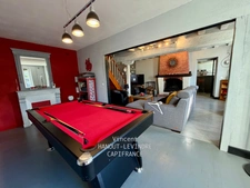 RENOVATED 145 M² LONGÈRE WITH SWIMMING POOL AND OUTBUILDINGS – 1,290 M² PLOT ON THE BANKS OF THE LOIR IN ANJOU (49)