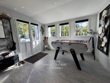 RENOVATED 145 M² LONGÈRE WITH SWIMMING POOL AND OUTBUILDINGS – 1,290 M² PLOT ON THE BANKS OF THE LOIR IN ANJOU (49)