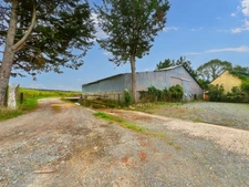 Maison à vendre 5 pièces  (49) avec de nombreuses dépendances habitables