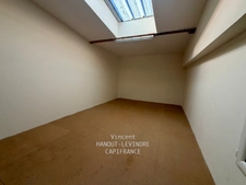 Premises/office for rent in Beaucouzé (49)