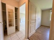Dpt Maine et Loire (49), à vendre PELLOUAILLES LES VIGNES appartement T2   