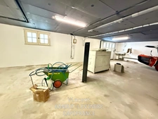 House for sale 12 rooms 7 bedrooms TIERCE (49)