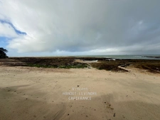 Seafront property with direct beach access – rare location – Piriac-sur-Mer