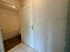 Dpt Maine et Loire (49), à vendre PELLOUAILLES LES VIGNES appartement T2   