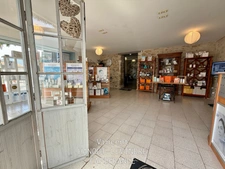 For sale – Commercial premises / Offices of 92 m² in excellent condition – Hyper center of Talmont-Saint-Hilaire