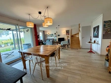 MURS ERIGNE MAISON CONTEMPORAINE DE 2019 AVEC VUE IMPRENABLE SUR LA VALLÉE(49)
