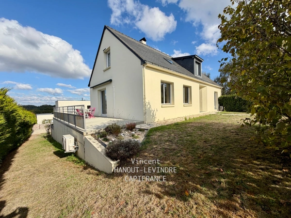 Maison à vendre 8 pièces BOUCHEMAINE (49)