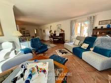 House for sale 11 rooms SALERNES (83)
