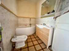 Maison à vendre 5 pièces  (49) avec de nombreuses dépendances habitables