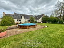 EXCLUSIVE – HISTORIC PROPERTY FROM 1840 COMPLETELY RENOVATED – EXCEPTIONAL SETTING IN SOULAIRE ET BOURG (49)