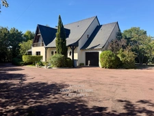 Maison à vendre 7 pièces FENEU (49)