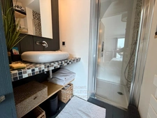 Seafront property with direct beach access – rare location – Piriac-sur-Mer