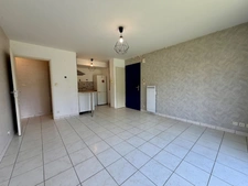 Dpt Maine et Loire (49), à vendre PELLOUAILLES LES VIGNES appartement T2   