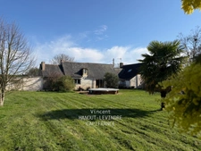 EXCLUSIVITE – PROPRIÉTÉ HISTORIQUE DE 1840 ENTIÈREMENT RÉNOVÉE – CADRE EXCEPTIONNEL À SOULAIRE ET BOURG (49)