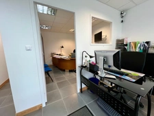Dpt Maine et Loire (49), for sale TRELAZE Bureau  