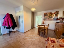 Maison rénovée 3 chambres avec stationnement – centre de Tiercé