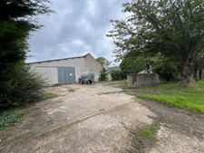 Maison à vendre 5 pièces  (49) avec de nombreuses dépendances habitables