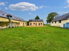 Maison à vendre 5 pièces  (49) avec de nombreuses dépendances habitables
