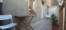 Maison vigneronne trés spacieuse 5 chambres petit terrain non attenant