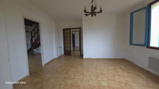 Rare ! Grande villa avec jardin arboré au calme à Coursan 160 m2 environ
