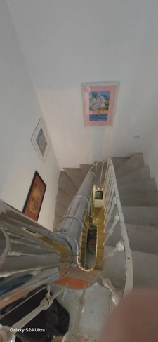 Maison vigneronne trés spacieuse 5 chambres petit terrain non attenant