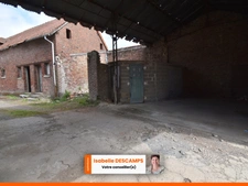 Hangar et dépendances de ferme à vendre BAILLEUL SIR BERTHOULT (62)