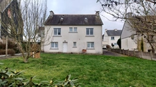 Charmante maison de plain-pied idéalement située dans un quartier paisible