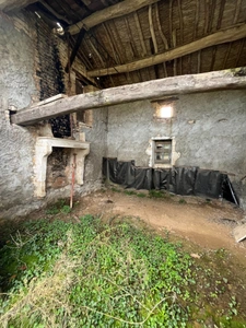 Mouzeuil Saint Martin, au calme, proche des commodités, maison 100 m² à rénover 
