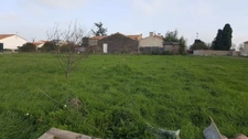 Lairoux, dans un environnement calme, à seulement 10 minutes de Luçon et à 20 minutes de L'Océan